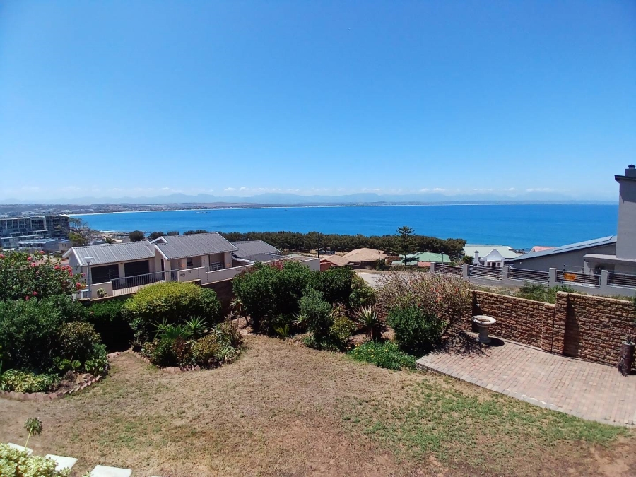 5 Bedroom Property for Sale in De Bakke Western Cape